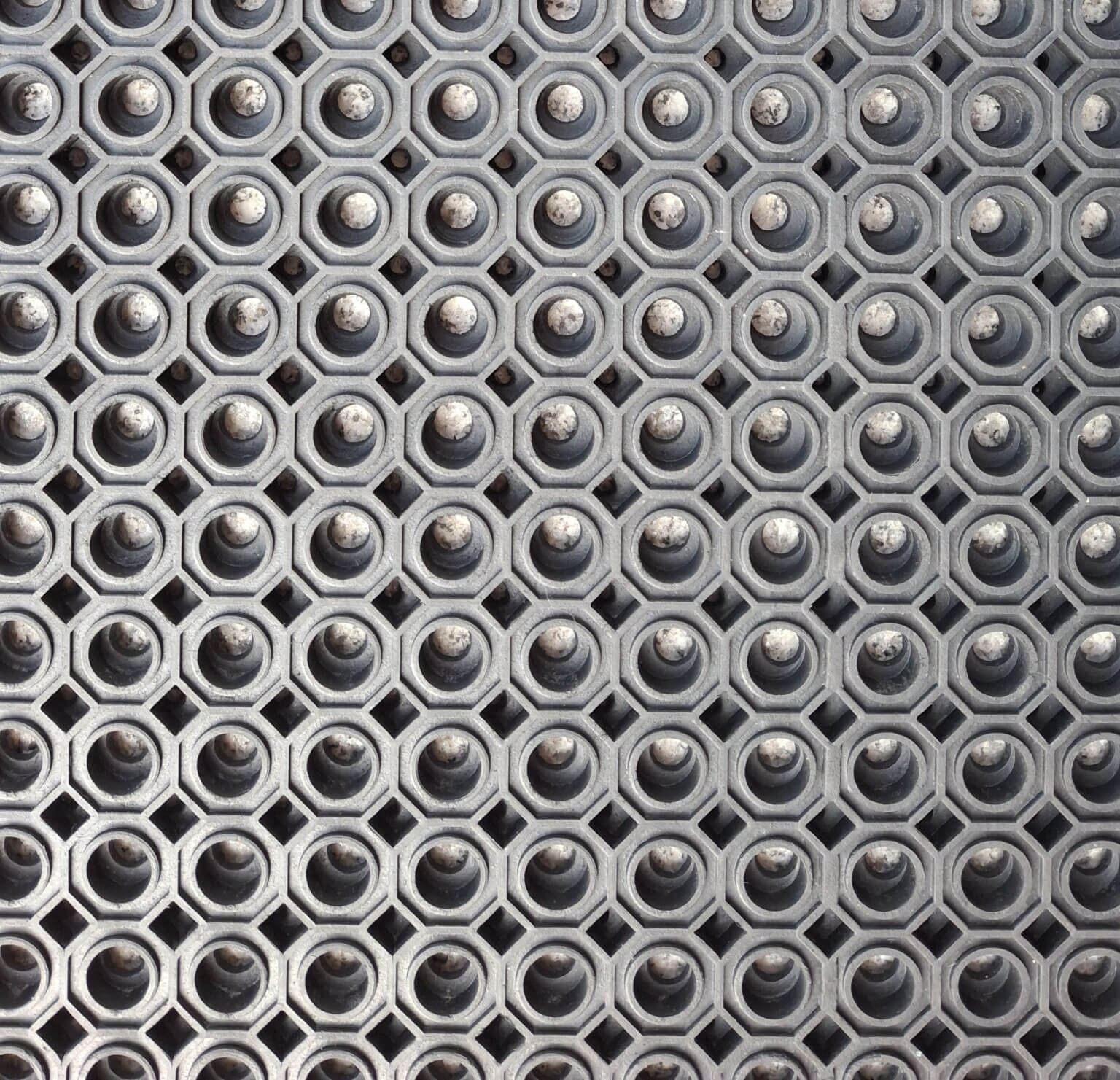 Gummiwabenmatte | GFG Matten & Service